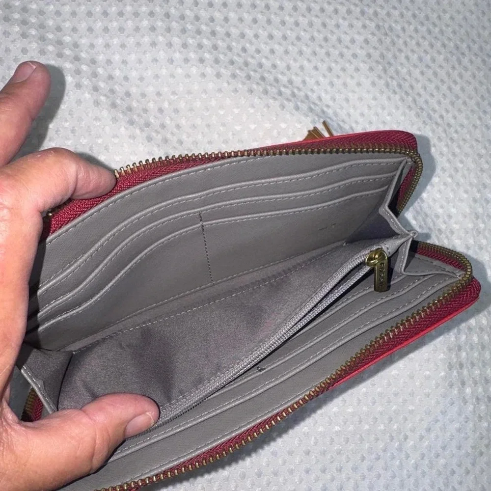 Fossil Zip Around Wallet Women OS Red Excellent Pebbled Leather Tassel Accent